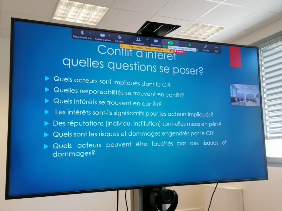 Reunion-experts-Photo-1-ecran.jpg